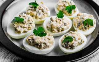 Фаршированные яйца — 25 вариантов начинок на любой вкус с специями и не только