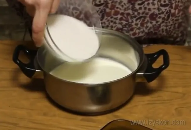 'А теперь приготовим крем для торта