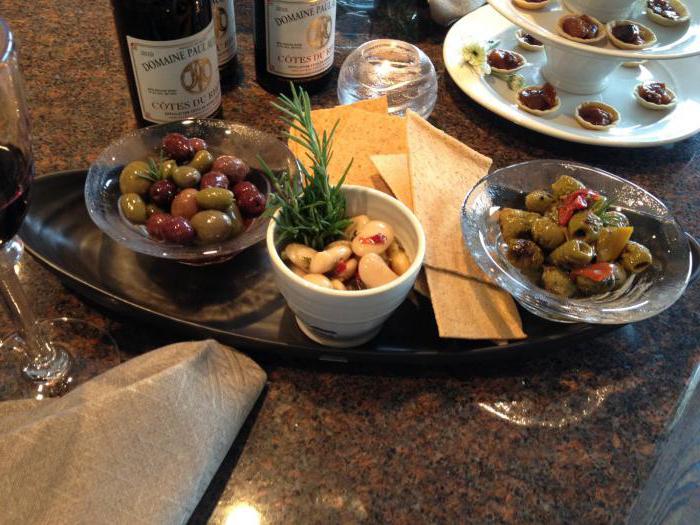 Чем лучше закусывать шампанское