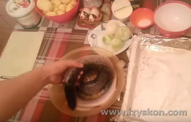 Для этого блюда можно взять несколько небольших щучек.