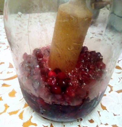 Домашняя настойка на клюкве