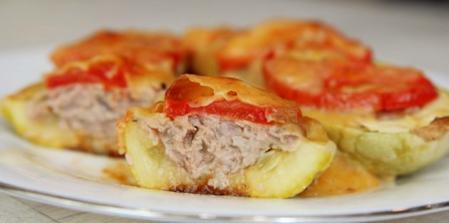 Фаршированные кабачки в духовке