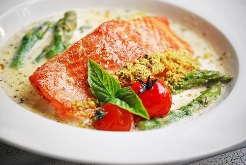 Форель в сливочном соусе на сковороде рецепт