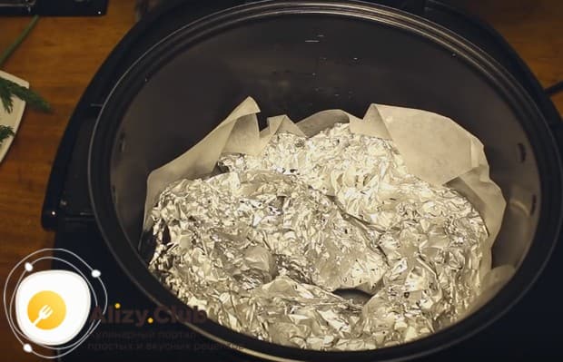 Готовим рыбу с одной стороны.