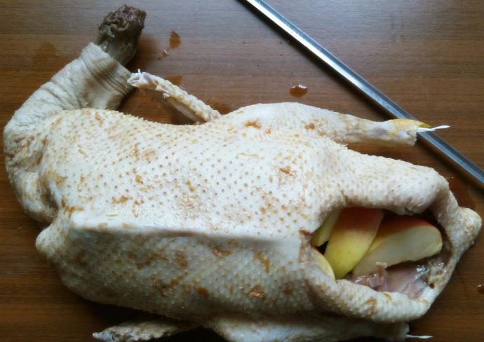 Гусь в духовке: рецепты запекания вкусного гуся, чтобы мясо было мягким и сочным этап 9
