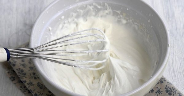 Как взбить 20 процентные сливки в крем