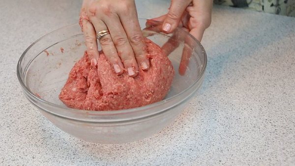 Колбаски из фарша на сковороде из бутылки, в духовке в фольге, пищевой пленке, сушилке, дегитраторе