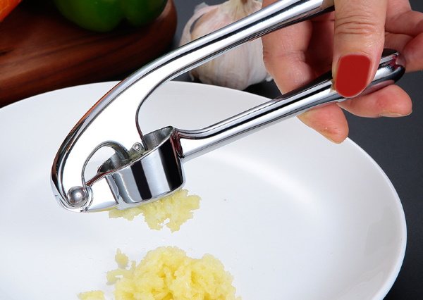 Колбаски из фарша на сковороде из бутылки, в духовке в фольге, пищевой пленке, сушилке, дегитраторе