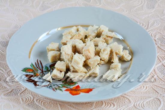 Нарезать курицу