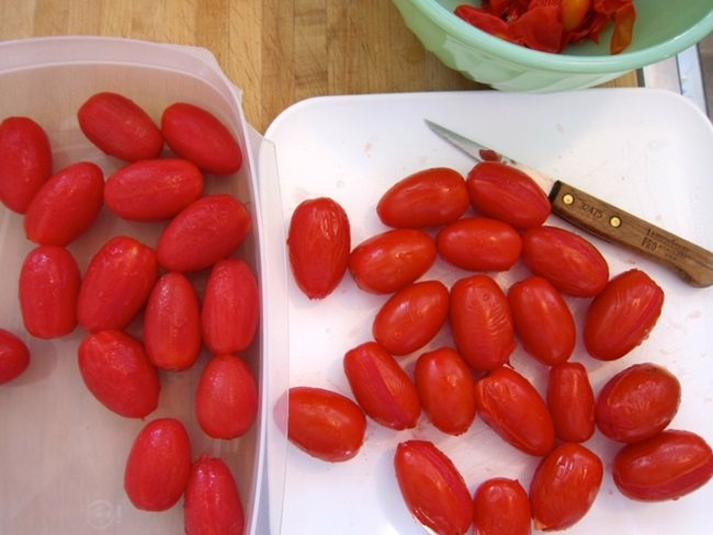 Помидоры в томатном соке: вкусные простые рецепты на скорую руку. Бонус-рецепт помидоров черри в томатном соку