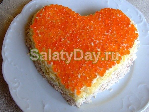 Салат из консервированных кальмар «Царский»