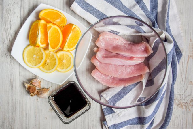 Стейк из филе индейки с лимоном