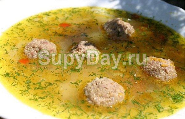 Суп с фрикадельками и чесночком