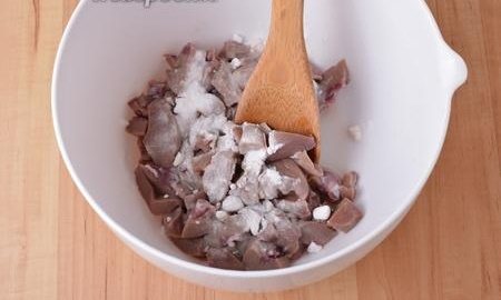 Свиные почки на сковороде с луком. Рецепты приготовления