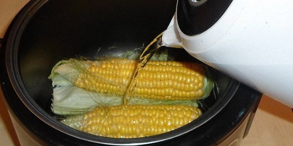 варить кукурузу в мультиварке сколько