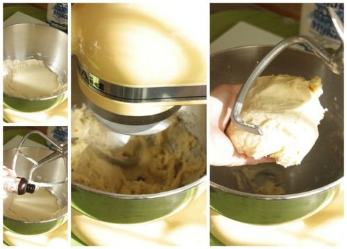 Вливаем кефир и мешаем