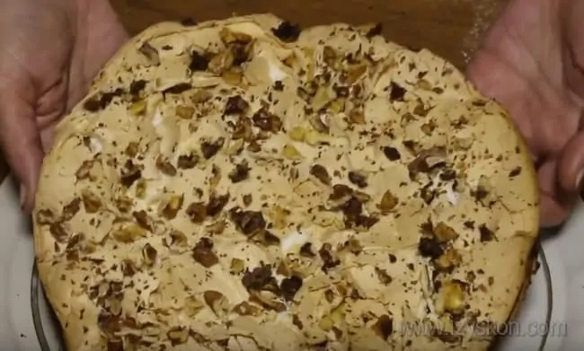 Вот как красиво выглядят коржи для классического королевского торта с безе.