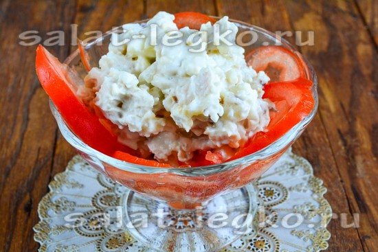 Выложить салат